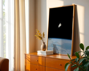 Astronaut in Orbit Plakat - 21 x 29.7 cm (A4) - Nellastore