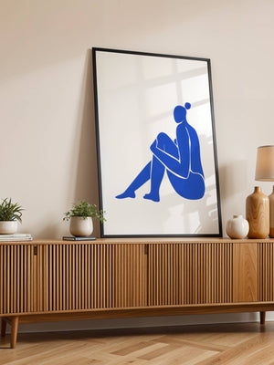 Blue Seated Figure Plakat - 21 x 29.7 cm (A4) - Nellastore