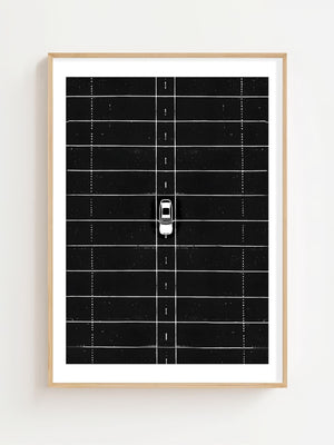 Car On Dark Road Plakat - 21 x 29.7 cm (A4) - Nellastore
