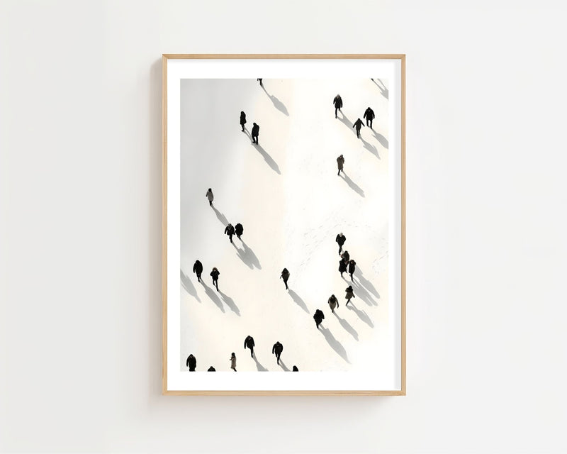 Figures In The Snow Plakat - 21 x 29.7 cm (A4) - Nellastore