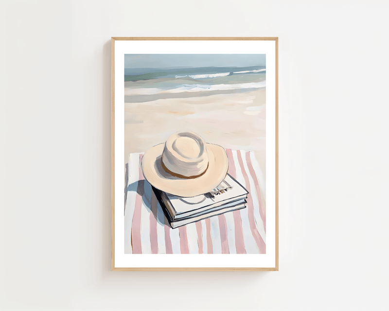 Hat And Books On The Beach Plakat - 21 x 29.7 cm (A4) - Nellastore