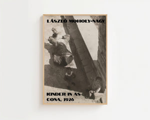 László Moholy - Nagy - Kinder in Ascona Plakat - 21 x 29.7 cm - Nellastore