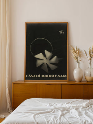 László Moholy - Nagy - Pinwheel And Other Shapes Plakat - 21 x 29.7 cm - Nellastore