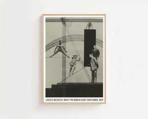 László Moholy - Nagy - The Benevolent Gentlemen Plakat - 21 x 29.7 cm - Nellastore