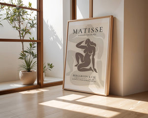 Seated Female Figure Plakat - 21 x 29.7 cm (A4) - Nellastore
