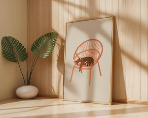 Sleeping Cat Rattan Chair Plakat - 21 x 29.7 cm - Nellastore