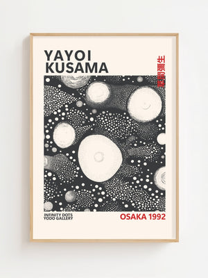 Yayoi Kusama - Black Infinity Dots Plakat - 21 x 29.7 cm - Nellastore