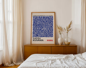 Yayoi Kusama - Dark Blue Infinity Dots Plakat - 21 x 29.7 cm - Nellastore