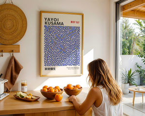 Yayoi Kusama - Dark Blue Infinity Lines Plakat - 21 x 29.7 cm - Nellastore