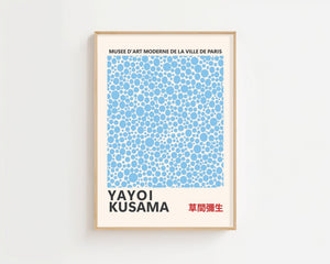 Yayoi Kusama - Light Blue Infinity Dots Plakat - 21 x 29.7 cm - Nellastore