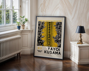 Yayoi Kusama - Monochrome Dot Cascade Plakat - 21 x 29.7 cm (A4) - Nellastore