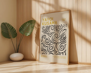 Yayoi Kusama - Monochrome Swirl Motion Plakat - 21 x 29.7 cm (A4) - Nellastore