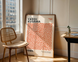 Yayoi Kusama - Orange Infinity Objects Plakat - 21 x 29.7 cm - Nellastore