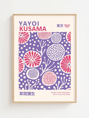 Yayoi Kusama - Purple Microorganism Plakat - 21 x 29.7 cm - Nellastore